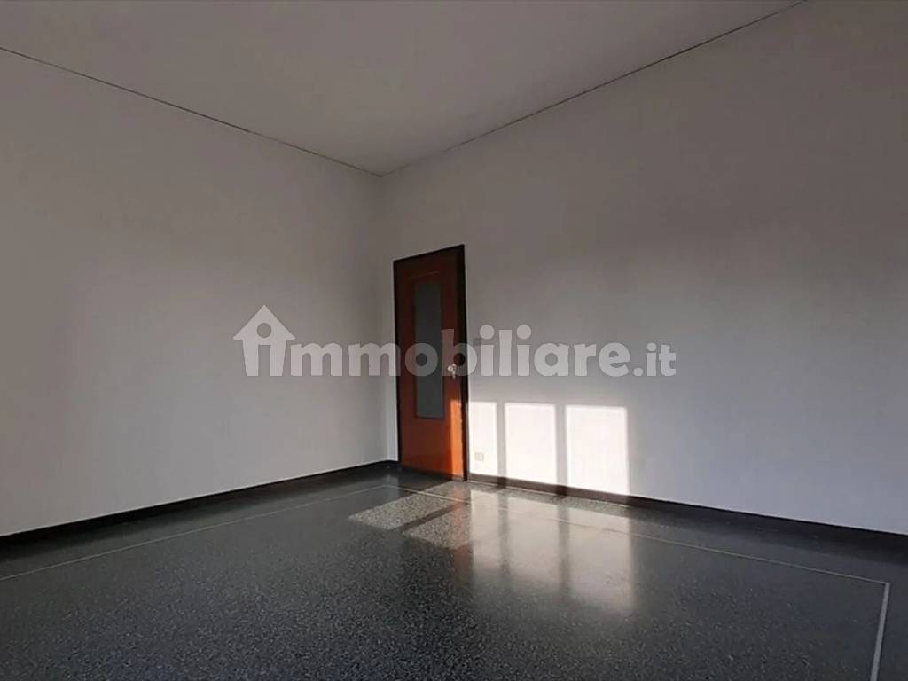 Stanza non arredata