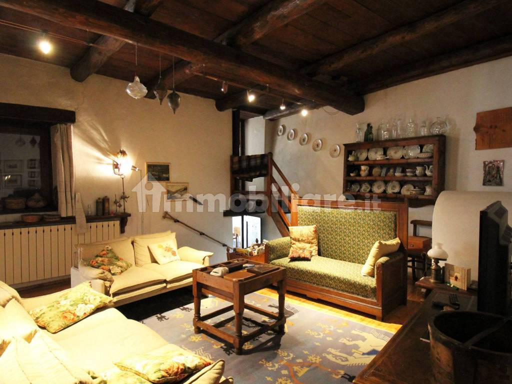 Salone