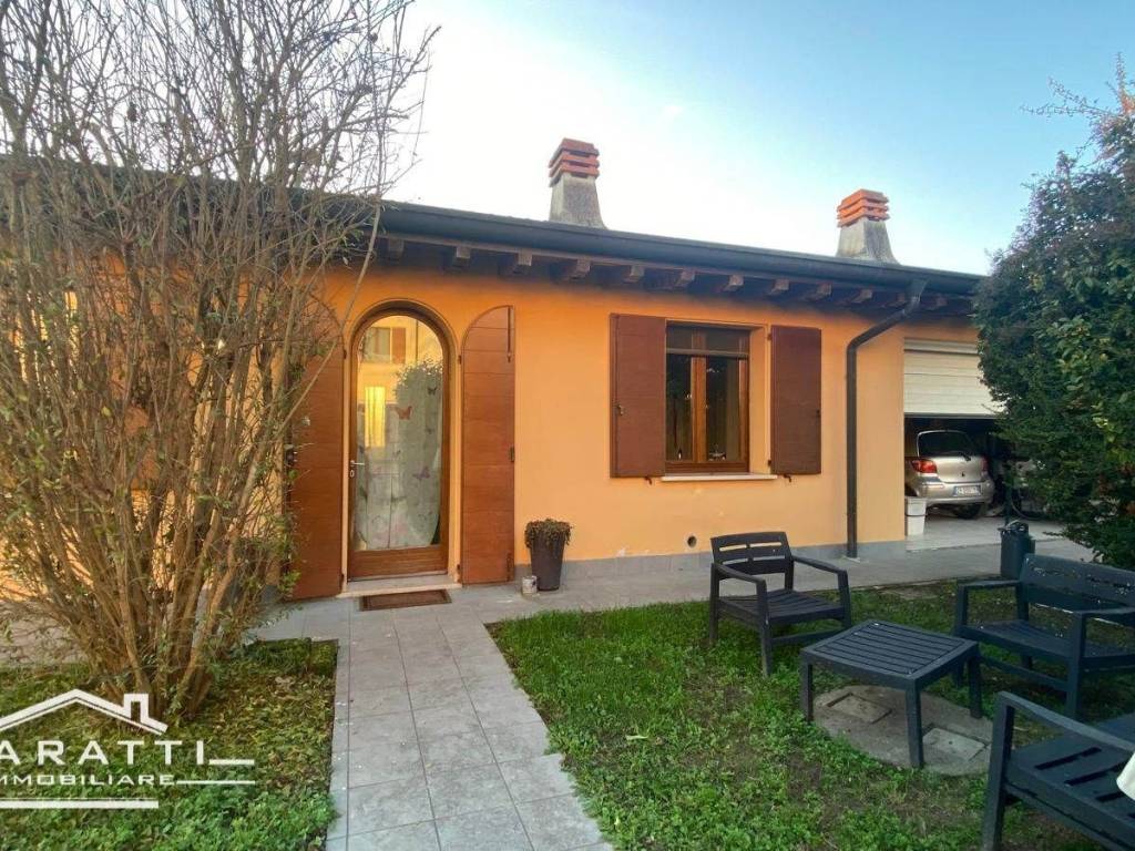 Villa a schiera 5 locali, ottimo stato, rodigo