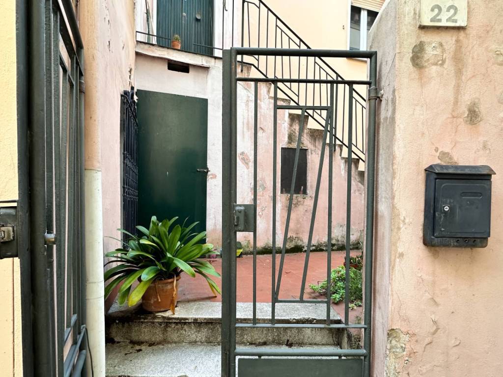 Bilocale via dell'ombra 22, centro storico, pesaro