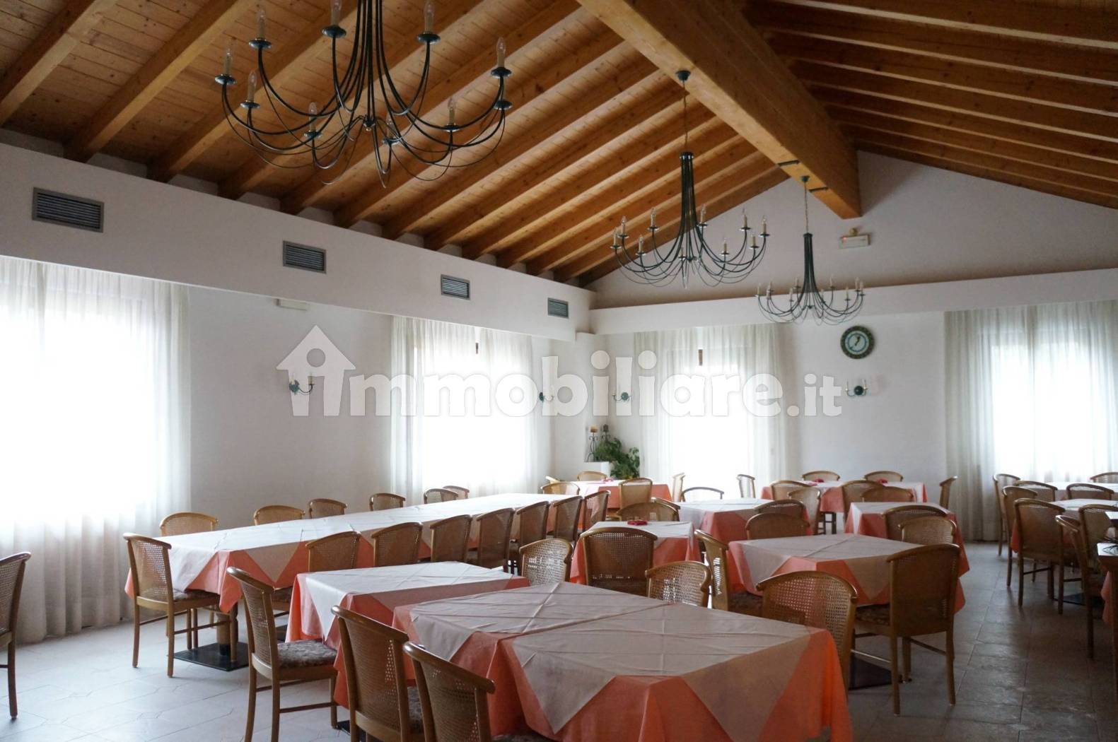 Palazzo - Edificio in vendita a Ledro