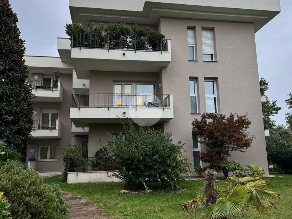 Trilocale appartamento viale cavour 46, desenzano centro, desenzano del garda