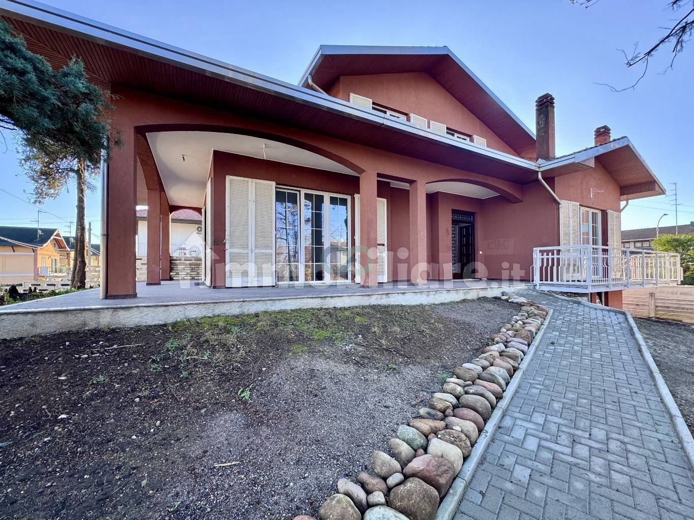 Villa in vendita a Castellanza