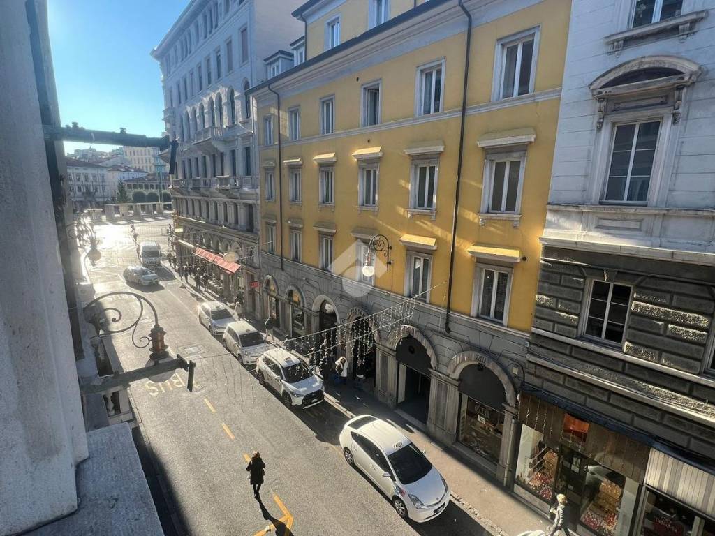 Ufficio - studio piazza san giovanni 1, borgo teresiano, trieste