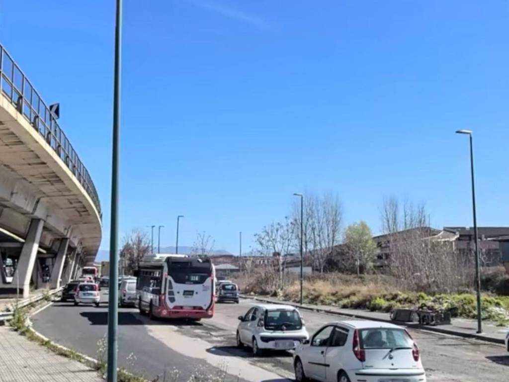 Capannone via argine, ponticelli, napoli