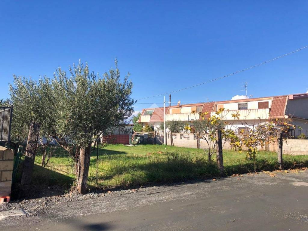 Terreno edificabile via pugno chiuso, centro, botricello