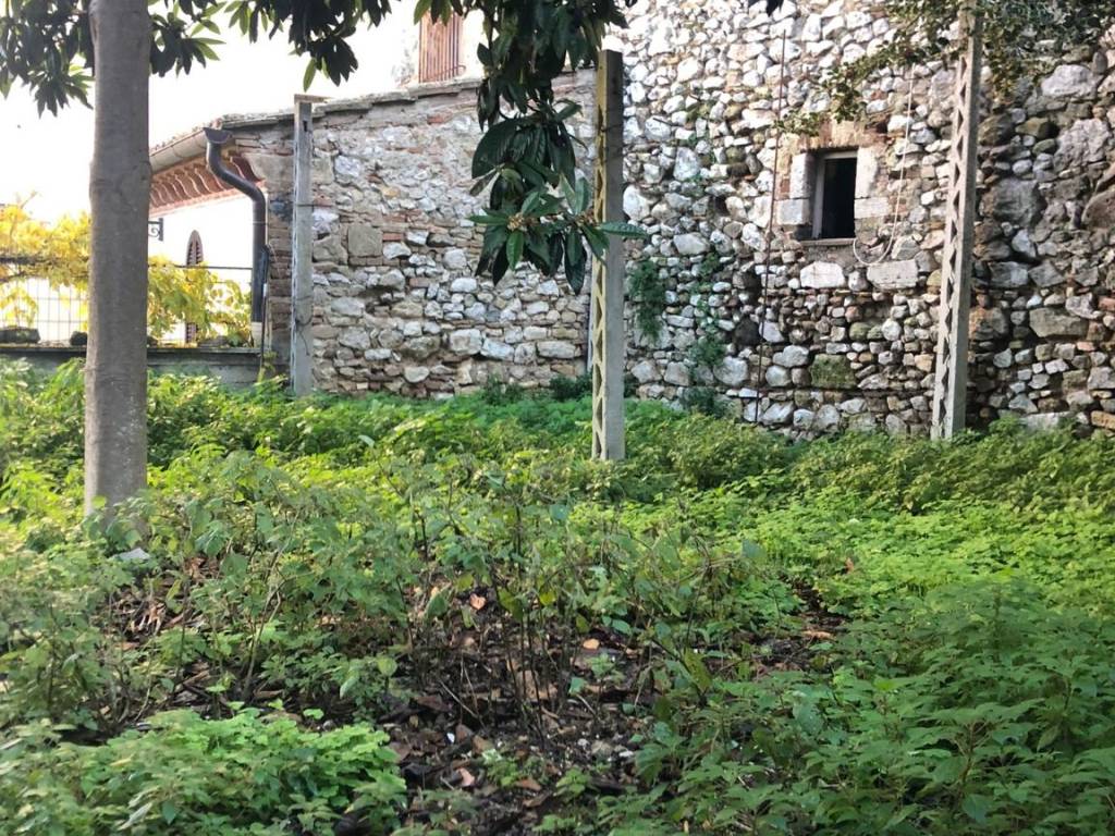Terratetto unifamiliare via rimembranze, centro, amelia