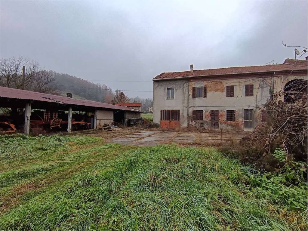 Villa bifamiliare via colla di valmadonna, 26, valmadonna, alessandria