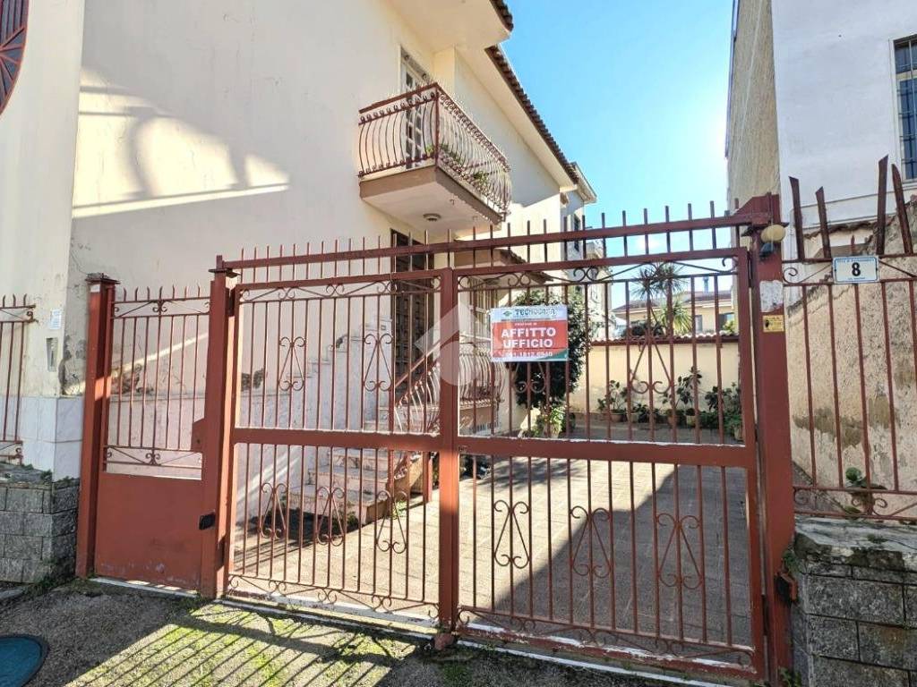 Ufficio - studio via manzoni 6, frattamaggiore