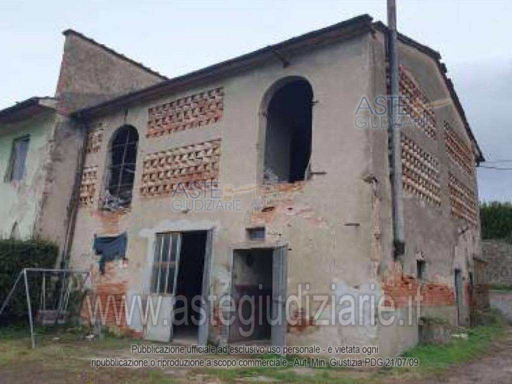 Capannone all'asta san colombano, via per corte giuli snc, capannori