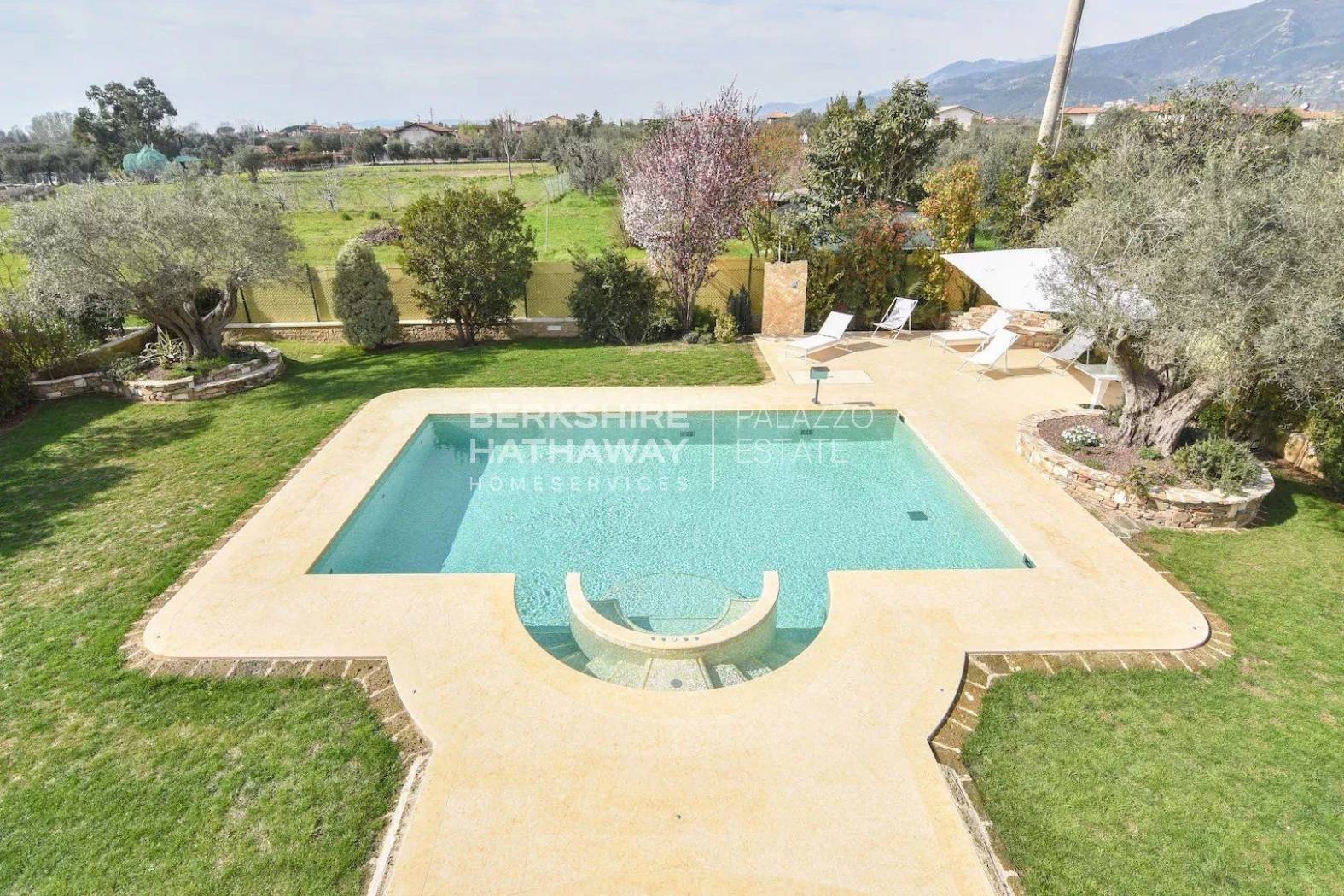 Villa in vendita a Pietrasanta