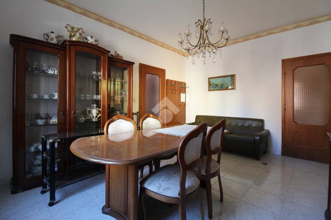 Polosamostatný dům se zahradou v centru Villa San Giovanni - 5