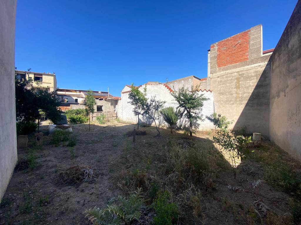 Terreno edificabile via principe di piemonte, centro, assemini