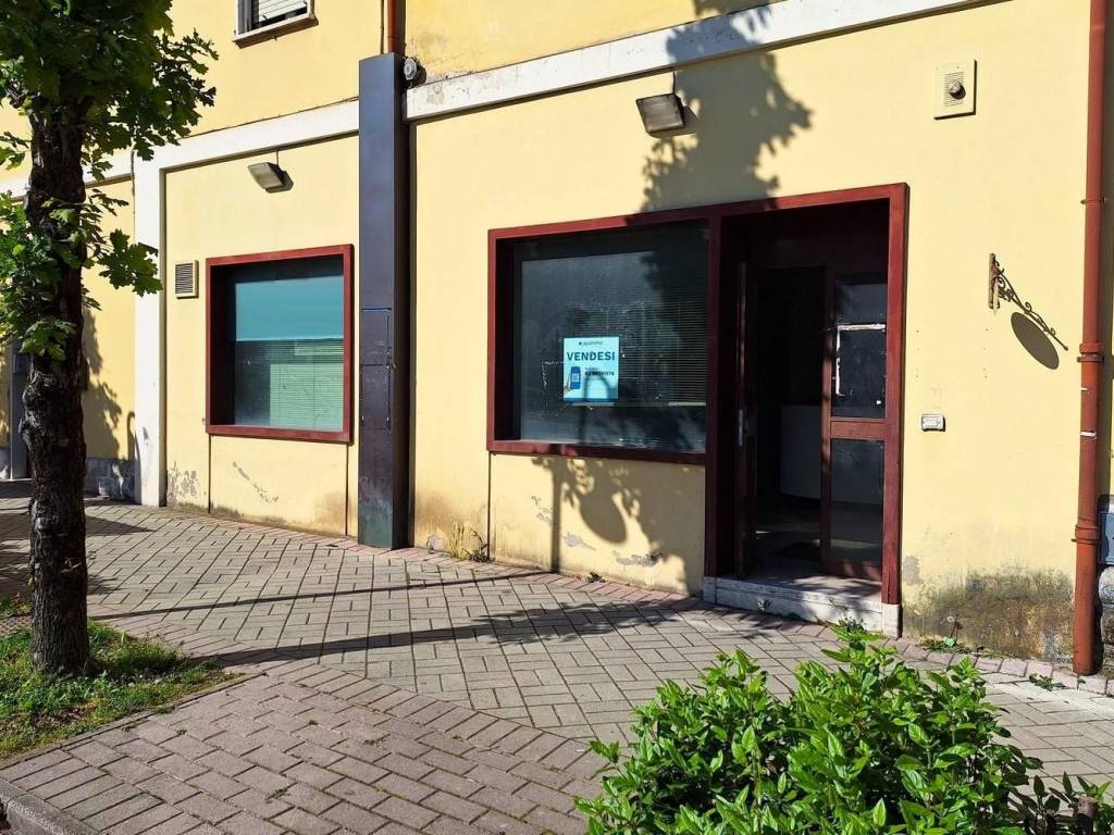 Ufficio all'asta via trento e trieste,   161, spoleto