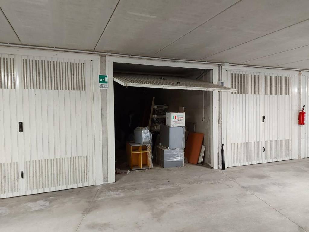 Garage - box all'asta strada falcettini,   1, chieri