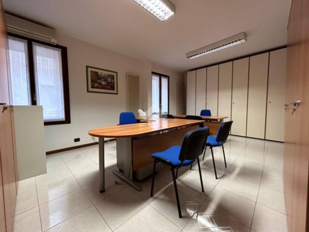 Ufficio - studio piazza mazzini 39, centro, breganze