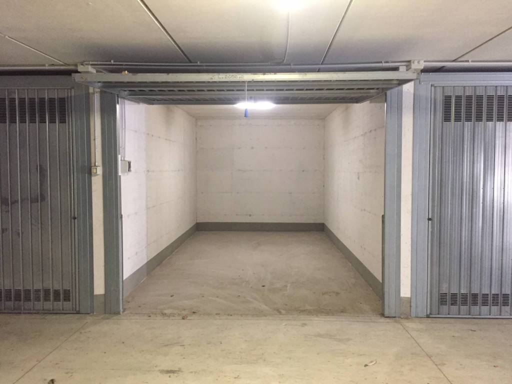 Garage - box via davide caminati, villetta, valloria, savona