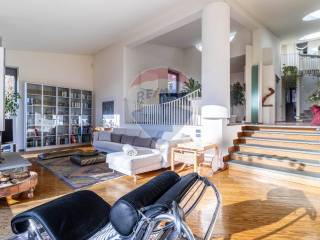 Salone