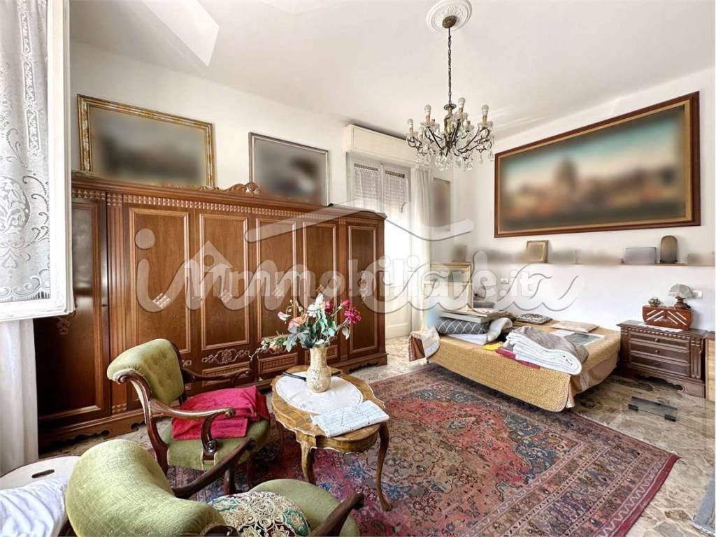 Salone