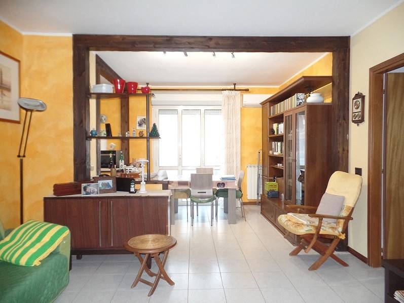Trilocale via bonn, inghilterra - zona 167, aprilia