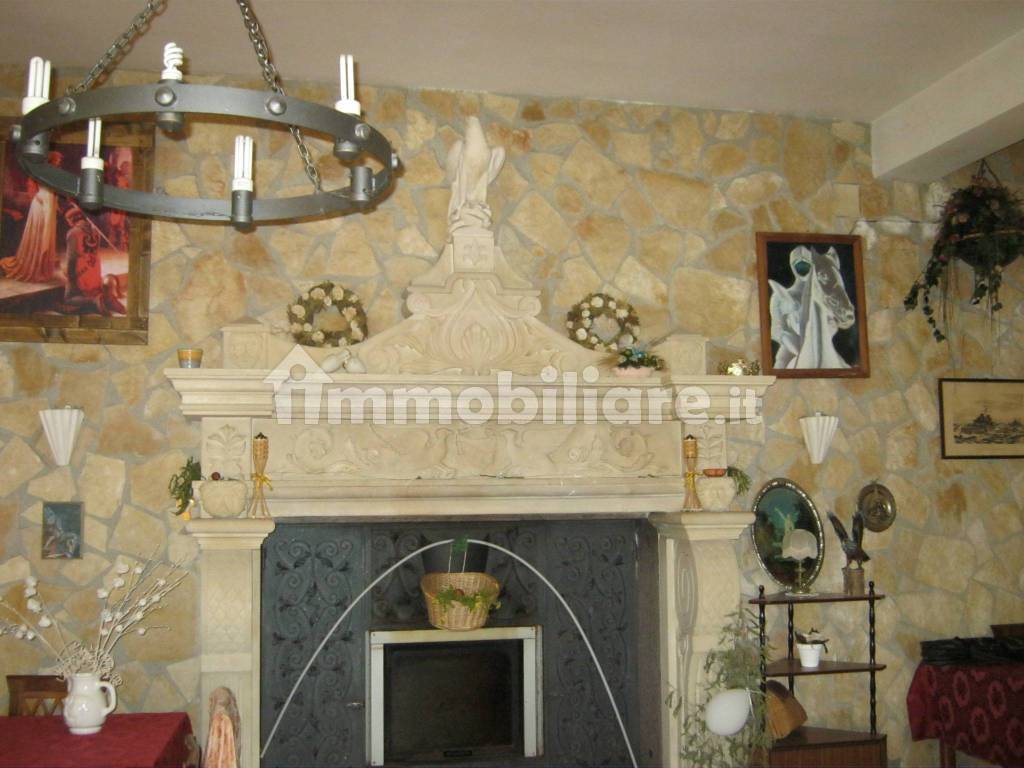 Salone