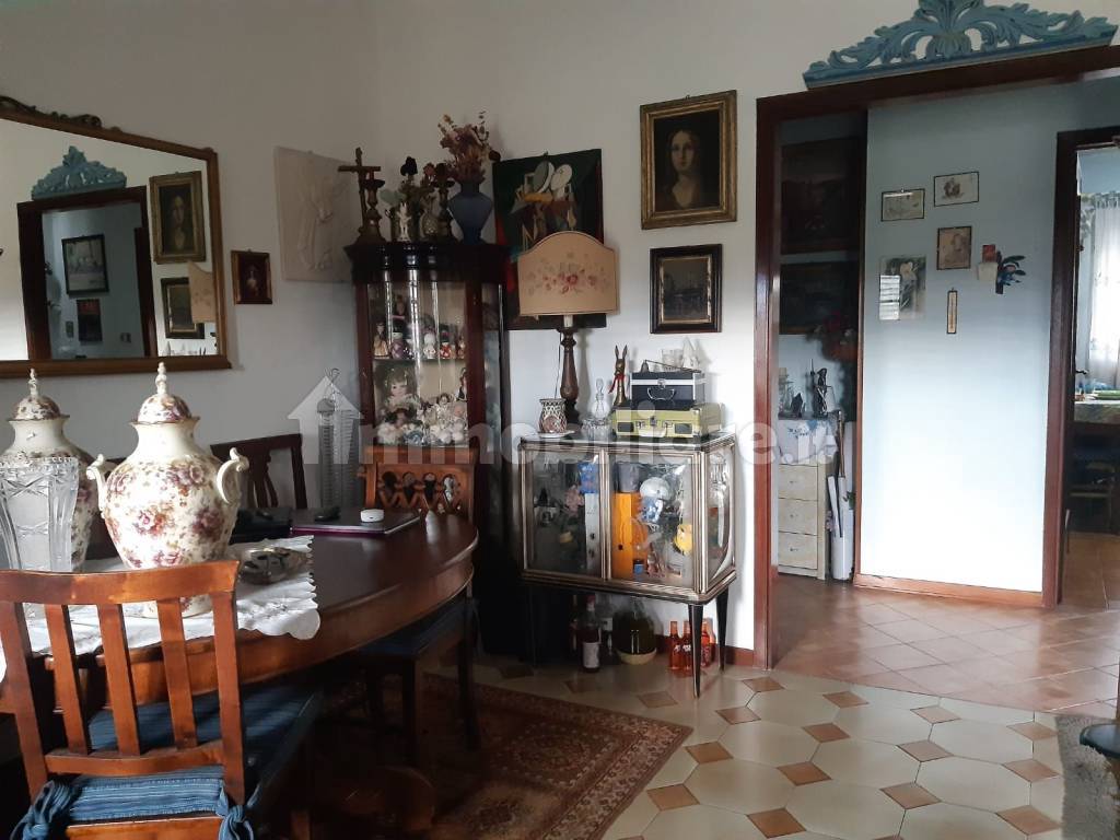 Salone