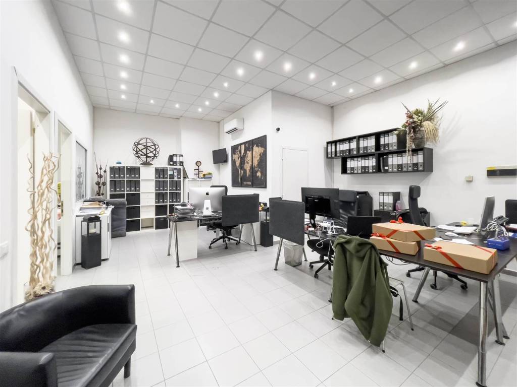 Ufficio - studio con ascensore, trinità, battifollo, sarzana