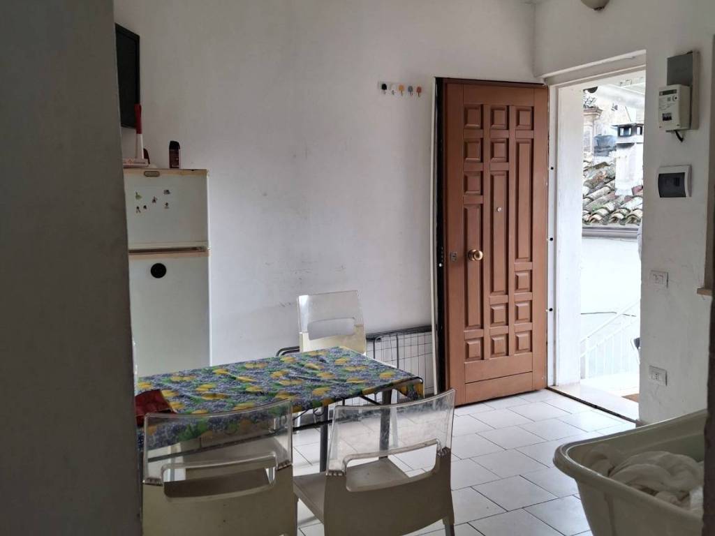 Trilocale via della pace 184, centro, macerata
