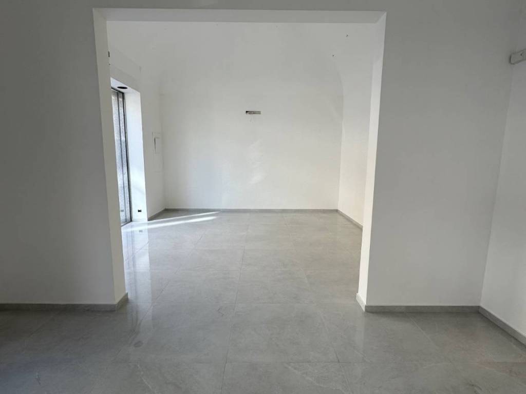Locale commerciale corso vittorio veneto 63, pozzallo