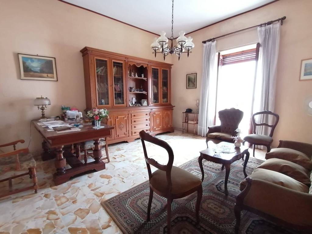Salone