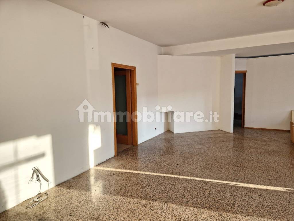 Stanza non arredata