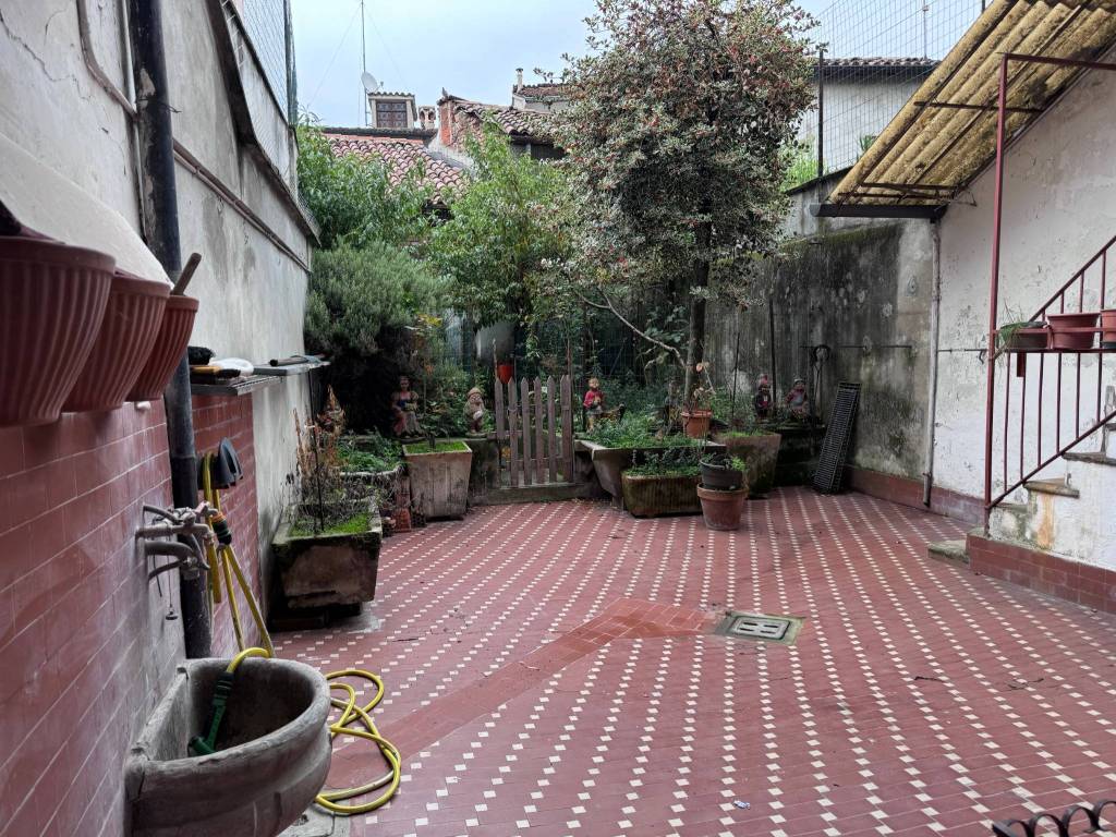 Terratetto unifamiliare via della torre, centro, cremona