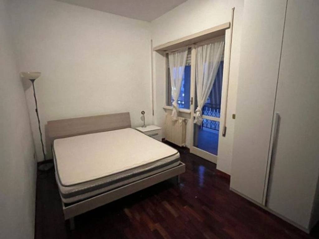Stanza singola viale giuseppe mazzini 70, frosinone