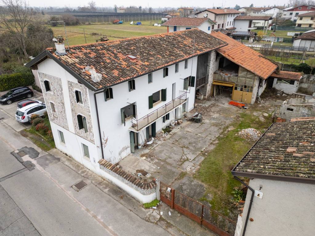 Villa unifamiliare via trevisit, centro, cordenons