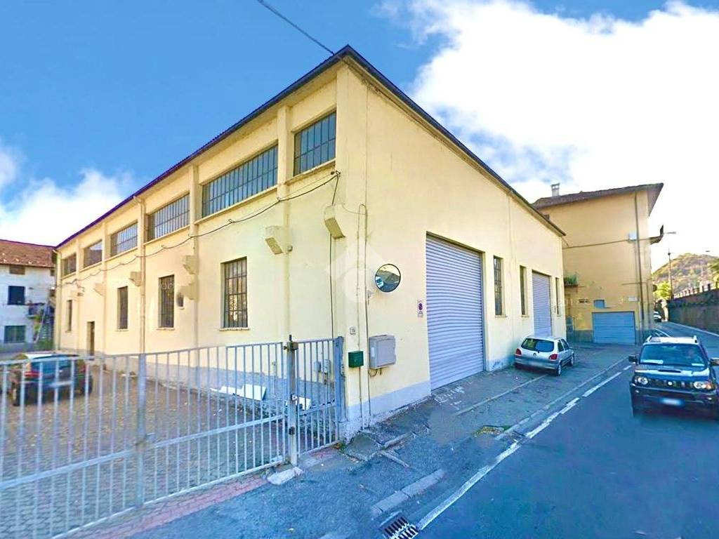Capannone via palestro, centro, serravalle scrivia