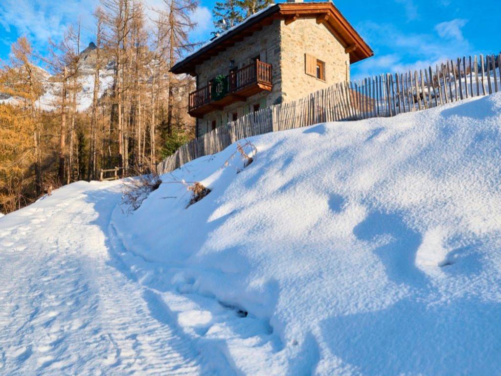 Villa unifamiliare frazione champlève, valtournenche