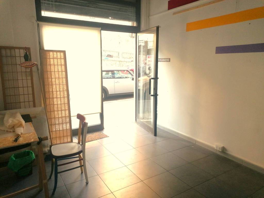 Locale commerciale con laboratorio via bologna, san teodoro, genova