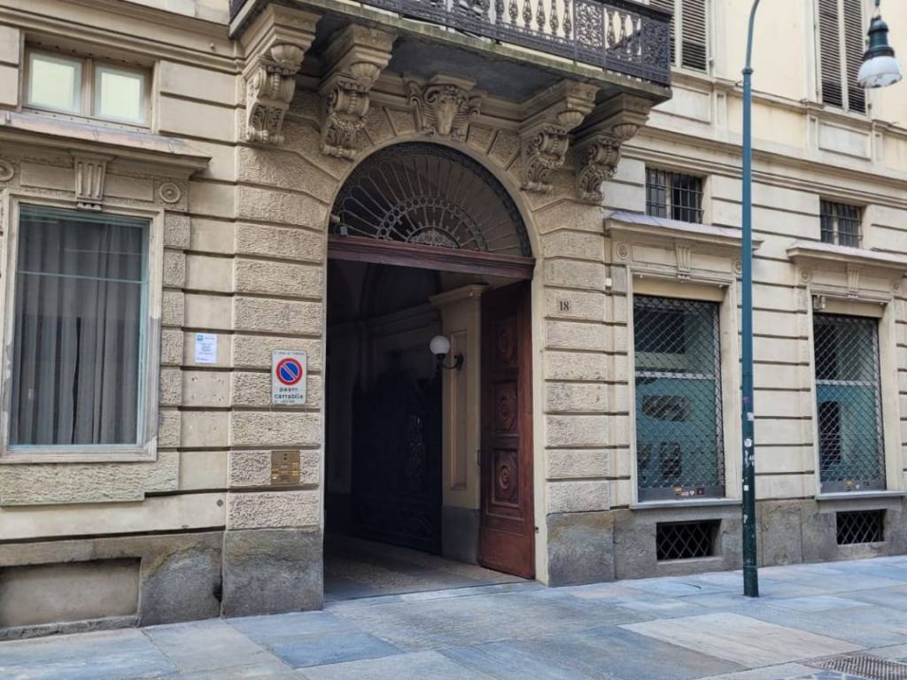 Posto auto - moto via vittorio alfieri, piazza solferino, torino