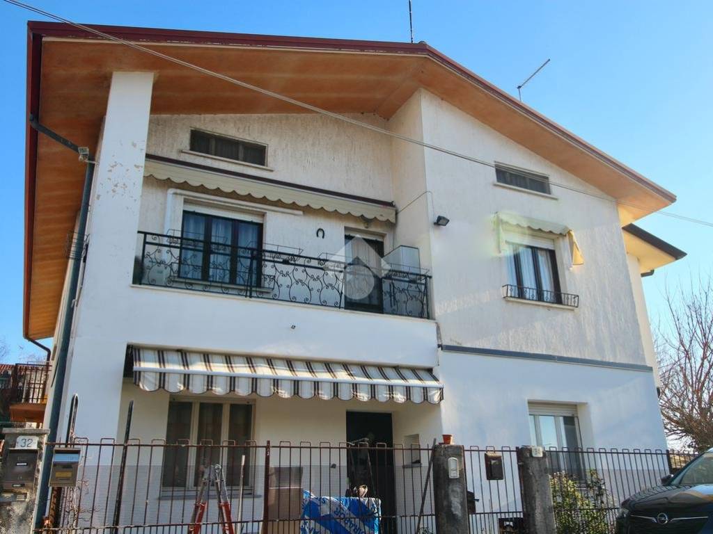 Villa plurifamiliare via stregna 32, via cividale, udine