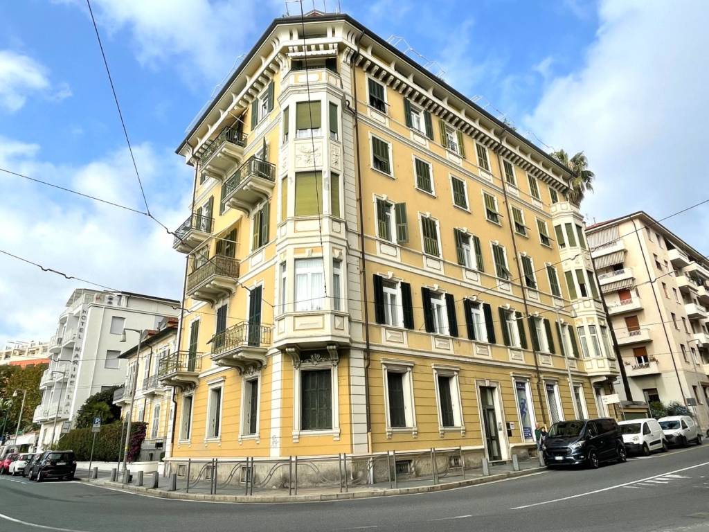 Ufficio - studio via fiume, 56, porto vecchio, sanremo