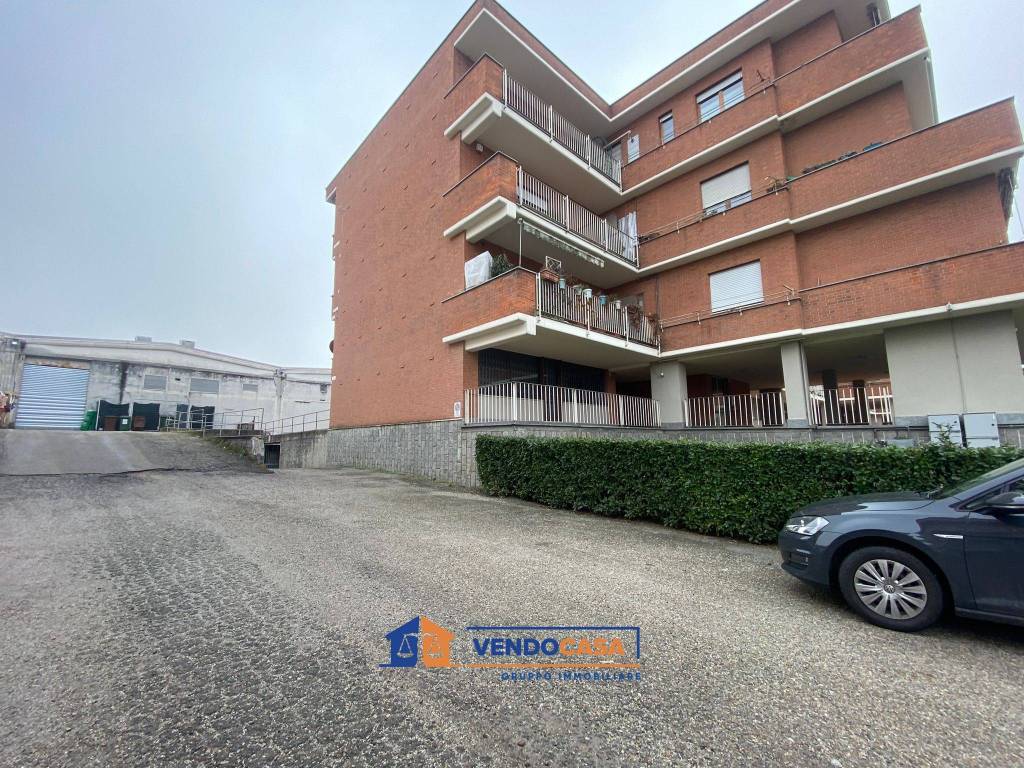 Garage - box corso europa 59, borgo piave, corso europa, zona ferrero, alba