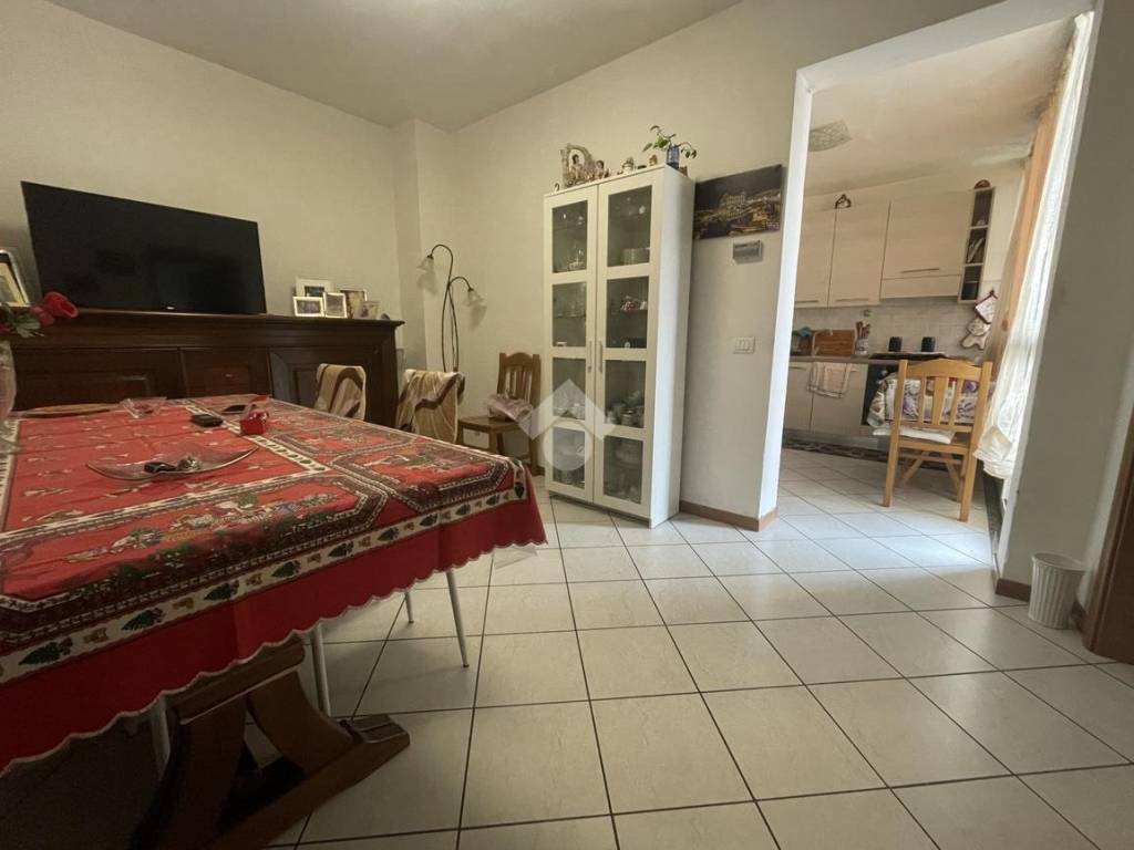 Vendita Appartamento Noceto. Trilocale in via Paolo Baratta 20. Ottimo  stato, primo piano, con terrazza, riscaldamento autonomo, rif. 117395477