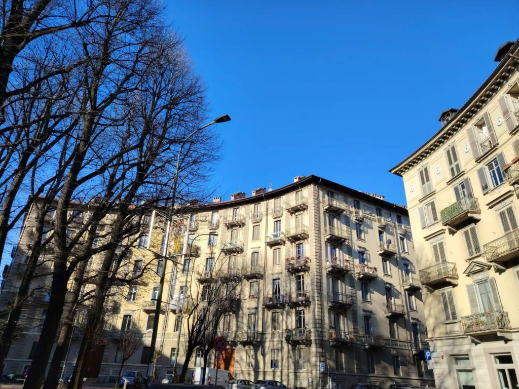 Quadrilocale largo montebello 35, vanchiglia, torino
