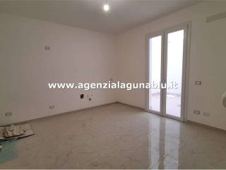 Stanza non arredata