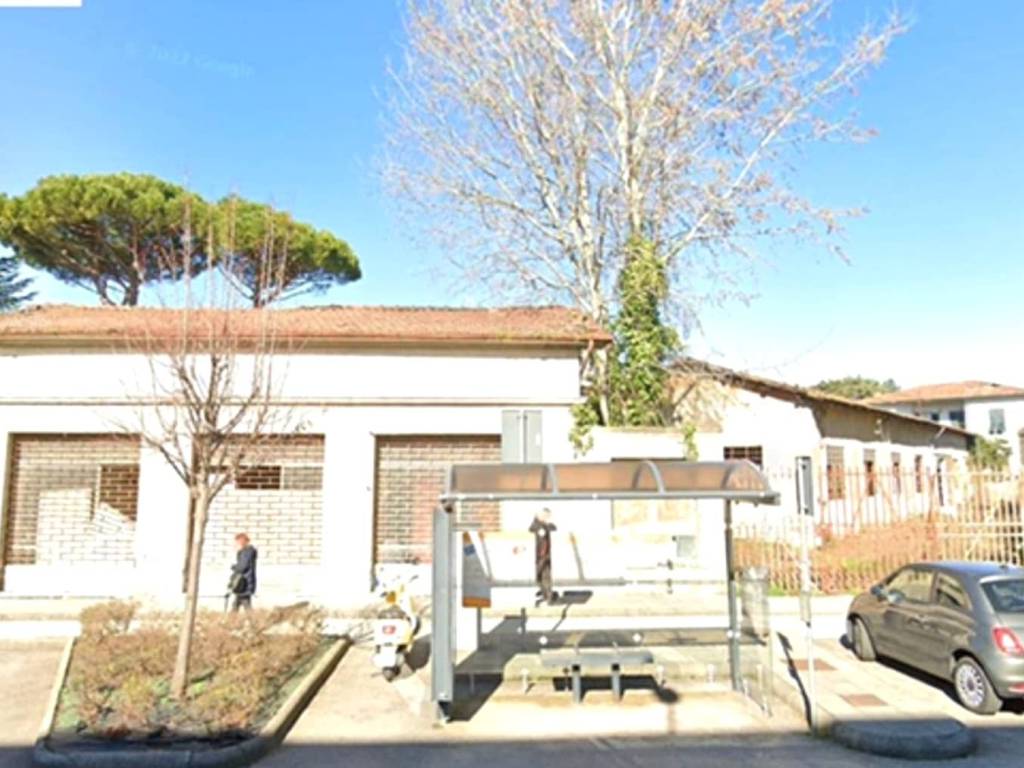 Negozio - locale commerciale viale castruccio castracani, 55100, arancio, lucca