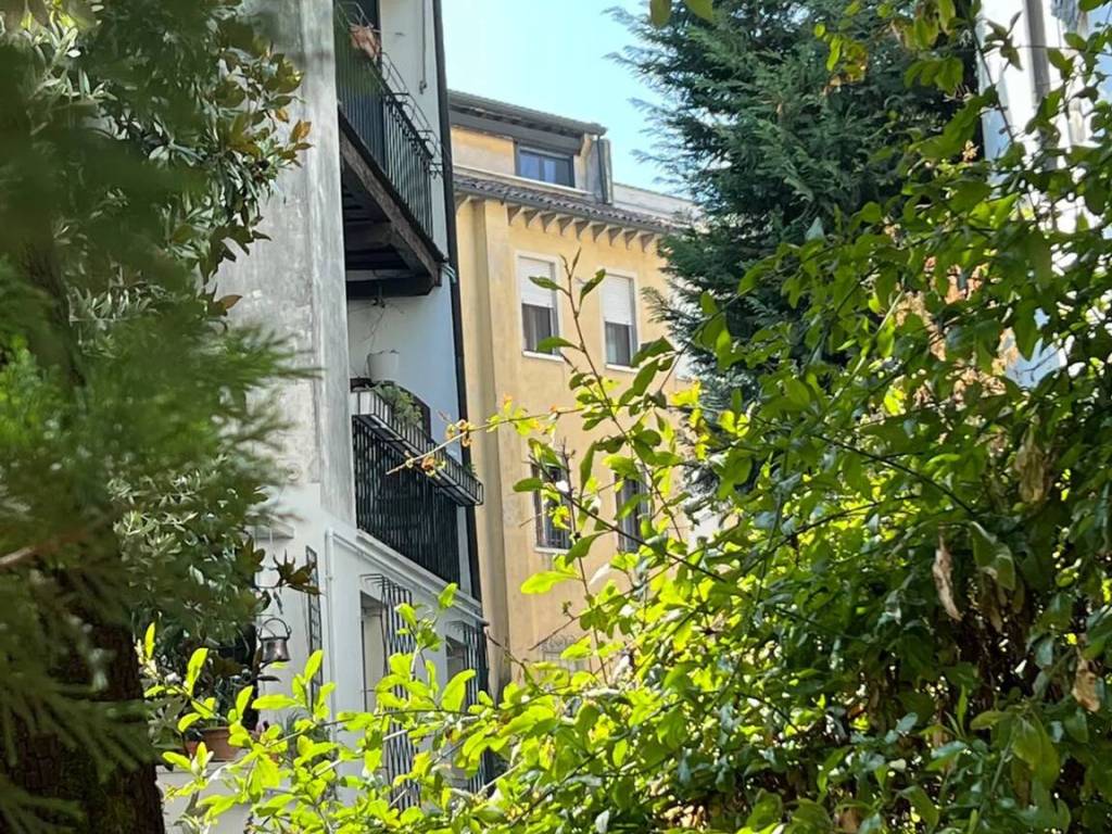 Appartamento via carlo alberto, piazza del grano - burchiellati, treviso