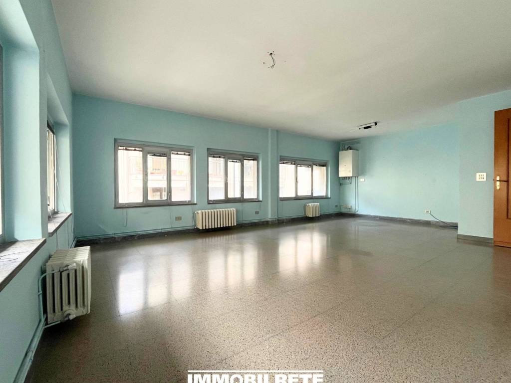 Ufficio - studio viale regina margherita, altamura