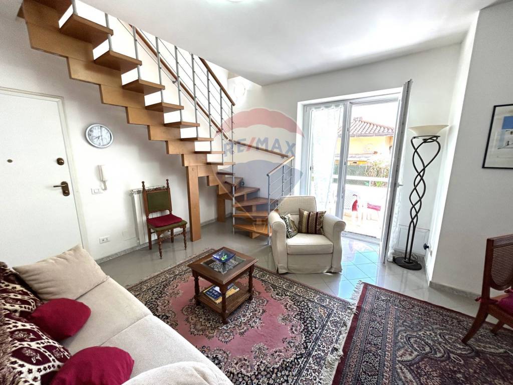 Appartamento via san rocco 32, centro, terracina