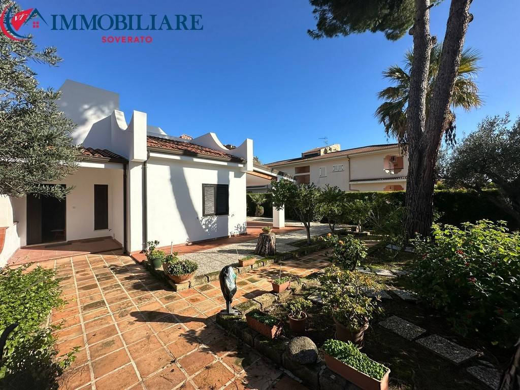 Villa unifamiliare villaggio botterio, calalunga pietragrande, montauro