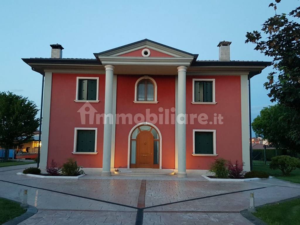 Facciata